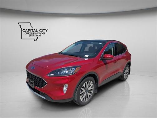 2022 Ford Escape Titanium