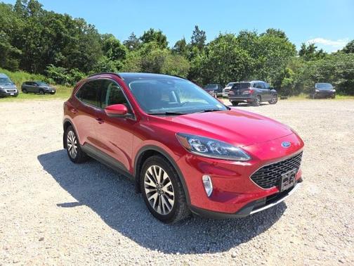 2022 Ford Escape Titanium