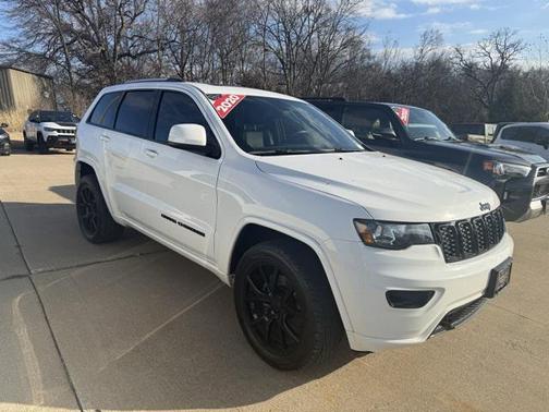 2020 Jeep Grand Cherokee Altitude