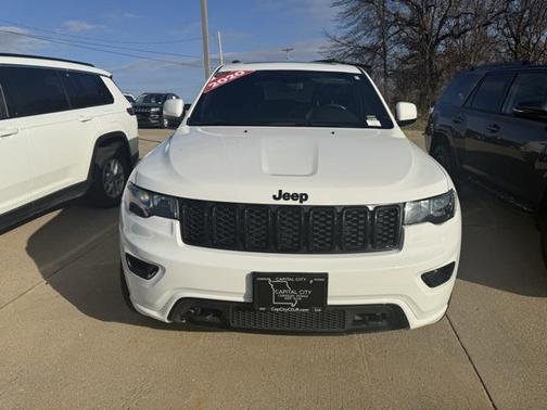 2020 Jeep Grand Cherokee Altitude