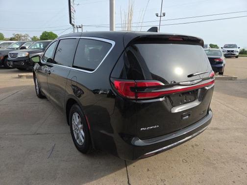 2025 Chrysler Pacifica L