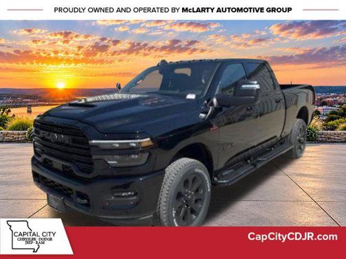 Diamond Black Crystal Pearlcoat 2026 RAM 2500 Laramie Crew Cab 4x4 6'4' Box