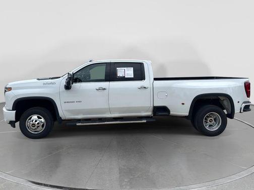 Summit White 2022 Chevrolet Silverado 3500 High Country