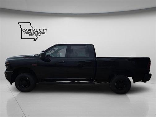 2025 RAM 2500 Tradesman Crew Cab 4x4 6'4' Box