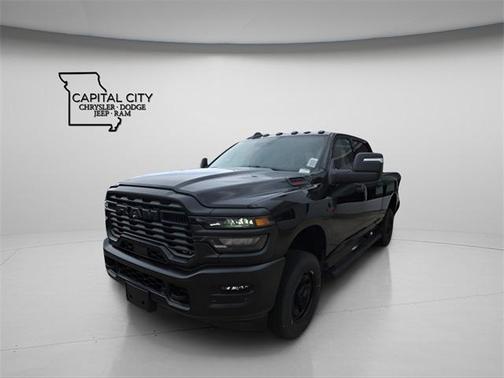 2025 RAM 2500 Tradesman Crew Cab 4x4 6'4' Box