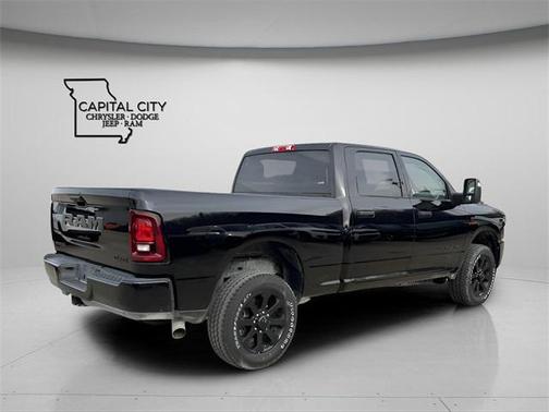 2025 RAM 2500 Big Horn Crew Cab 4x4 6'4' Box