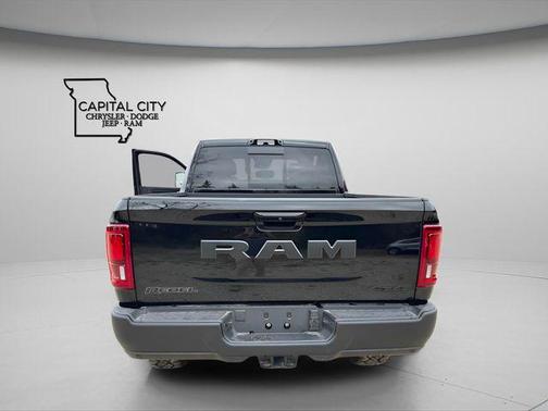 Diamond Black Crystal Pearlcoat 2026 RAM 2500 Power Wagon