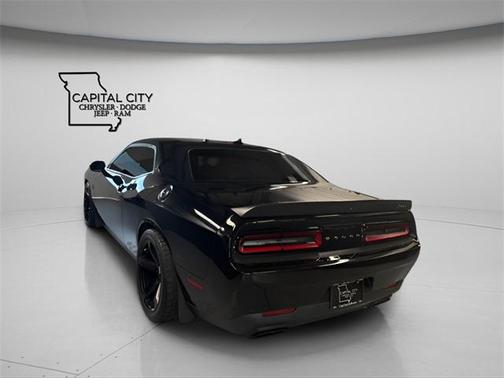 2016 Dodge Challenger SRT Hellcat