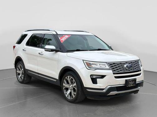 White Platinum 2018 Ford Explorer Platinum