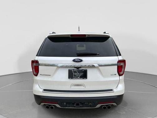 White Platinum 2018 Ford Explorer Platinum
