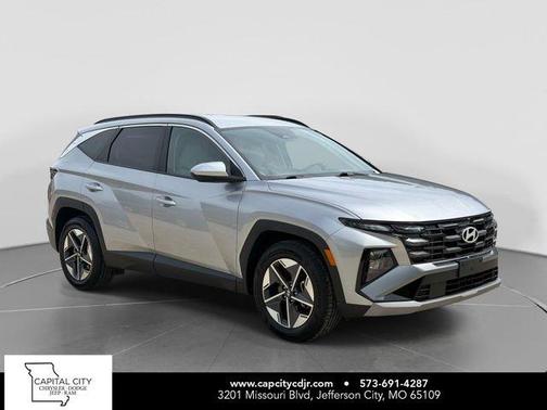 Shimmering Silver 2025 Hyundai TUCSON SEL