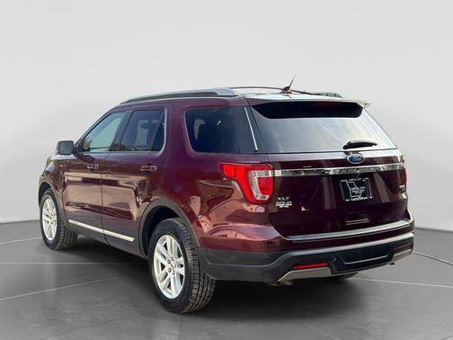 Burgundy Velvet Metallic Tinted Clearcoat 2019 Ford Explorer XLT