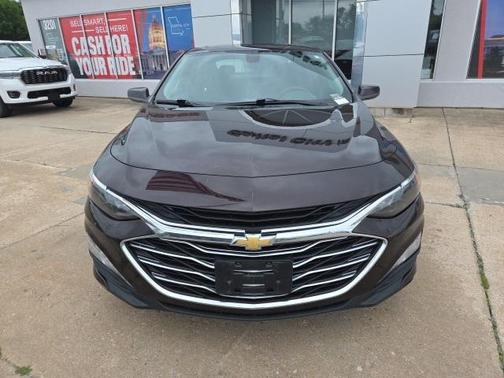 2021 Chevrolet Malibu FWD LT