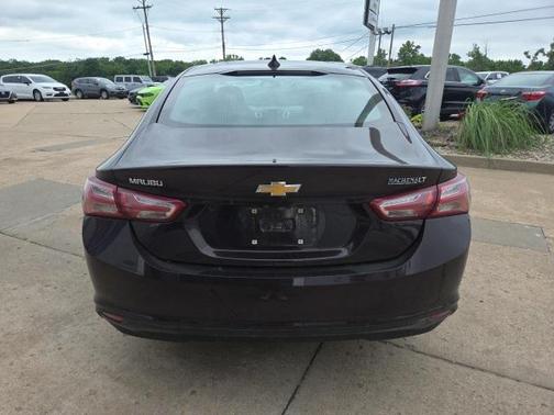 2021 Chevrolet Malibu FWD LT