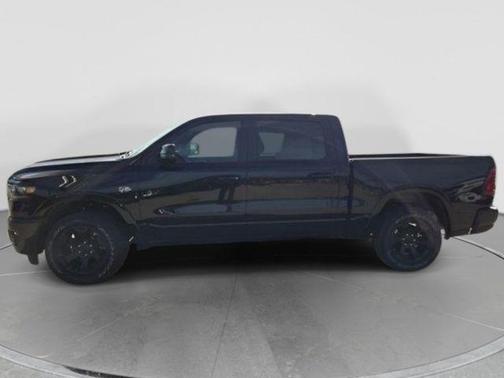 Diamond Black Crystal Pearlcoat 2026 RAM 1500 Big Horn/Lone Star