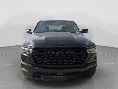 Diamond Black Crystal Pearlcoat 2026 RAM 1500 Big Horn/Lone Star