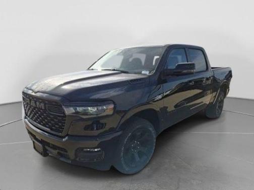 Diamond Black Crystal Pearlcoat 2026 RAM 1500 Big Horn/Lone Star