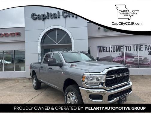 2024 RAM 2500 Tradesman Crew Cab 4x4 6'4' Box