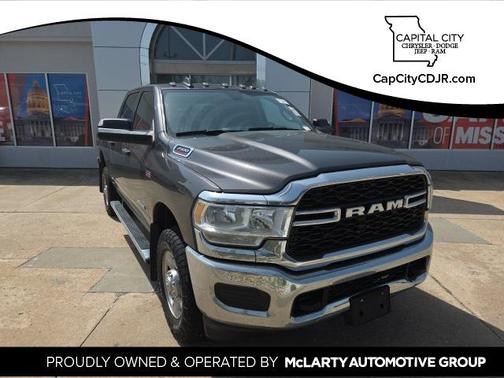 2020 RAM 2500 Tradesman Crew Cab 4X4 6'4' Box