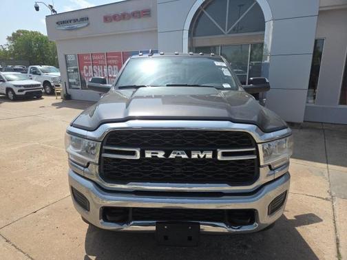 2020 RAM 2500 Tradesman Crew Cab 4X4 6'4' Box