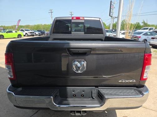 2020 RAM 2500 Tradesman Crew Cab 4X4 6'4' Box