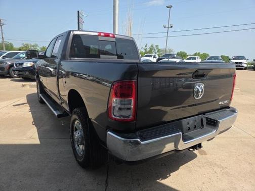2020 RAM 2500 Tradesman Crew Cab 4X4 6'4' Box