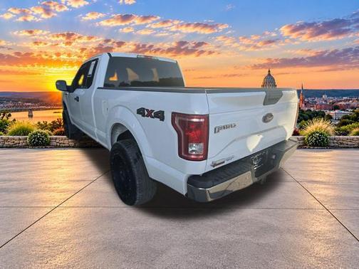 Oxford White 2017 Ford F-150 XLT