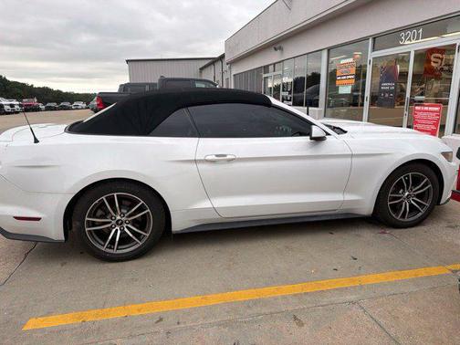 Oxford White 2017 Ford Mustang EcoBoost Premium