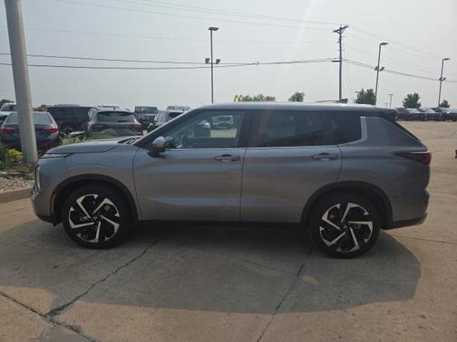 2023 Mitsubishi Outlander SE 2.5 2WD