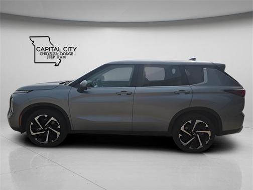 2023 Mitsubishi Outlander SE 2.5 2WD