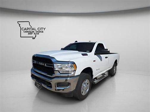 2022 RAM 3500 Tradesman Regular Cab 4x4 8' Box