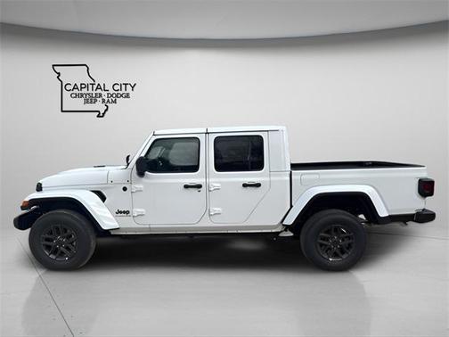 2026 Jeep Gladiator Sport S