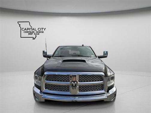 2018 RAM 2500 Laramie Crew Cab 4x4 6'4' Box