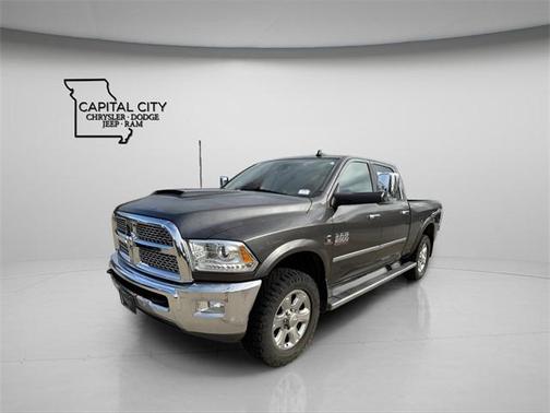 2018 RAM 2500 Laramie Crew Cab 4x4 6'4' Box