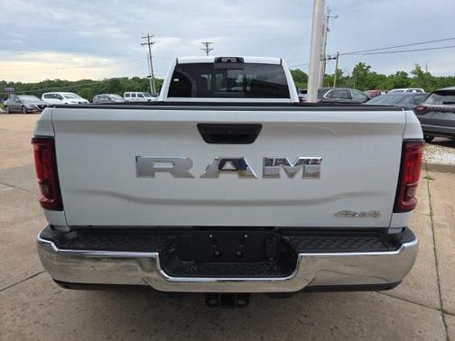 2025 RAM 3500 Tradesman Crew Cab 4x4 8' Box