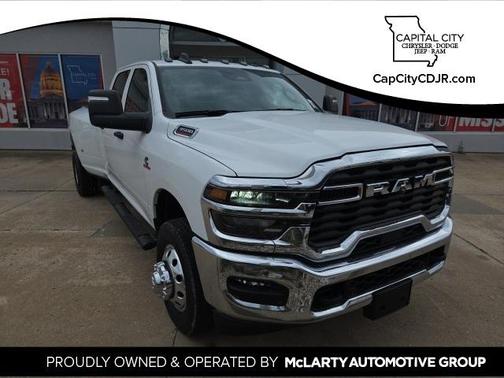 2025 RAM 3500 Tradesman Crew Cab 4x4 8' Box