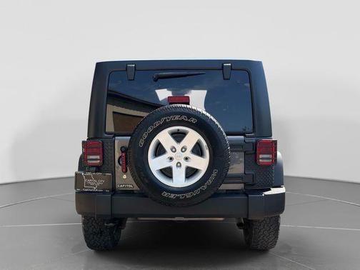 Granite Crystal Metallic Clearcoat 2017 Jeep Wrangler Unlimited Sport