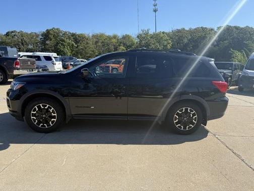 2020 Nissan Pathfinder SL 4WD