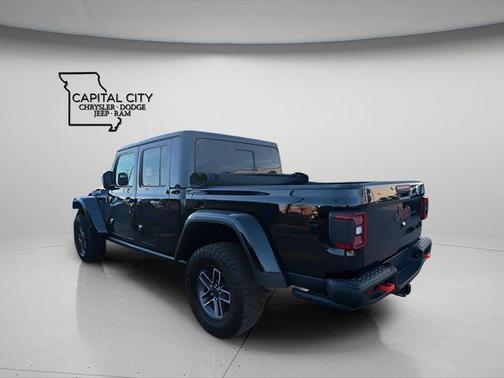 Black Clearcoat 2024 Jeep Gladiator Mojave X
