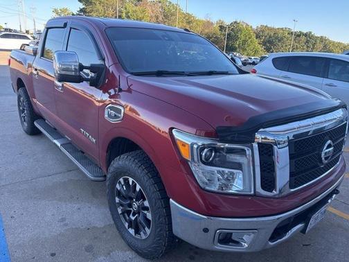 2017 Nissan Titan SL