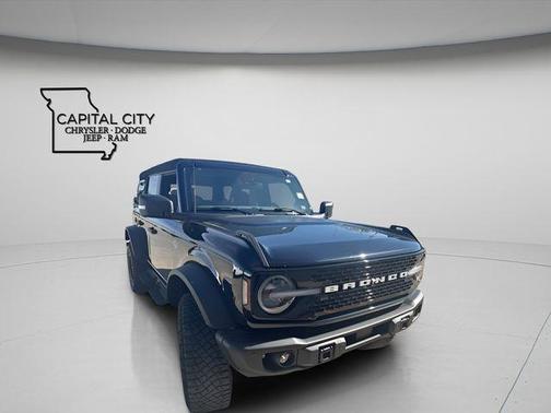 Shadow Black 2023 Ford Bronco Wildtrak