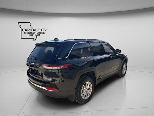 2026 Jeep Grand Cherokee Altitude