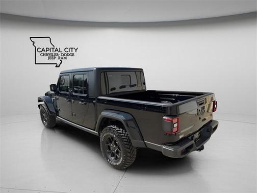 2026 Jeep Gladiator Willys 4x4