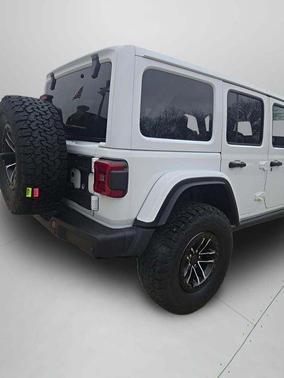 Bright White Clearcoat 2026 Jeep Wrangler Rubicon