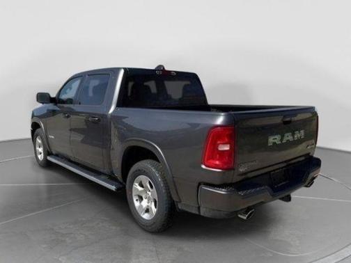 Granite Crystal Metallic Clearcoat 2026 RAM 1500 Big Horn/Lone Star
