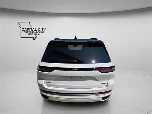 2024 Jeep Grand Cherokee Summit