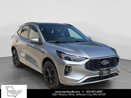 Iconic Silver Metallic 2023 Ford Escape ST-Line Elite
