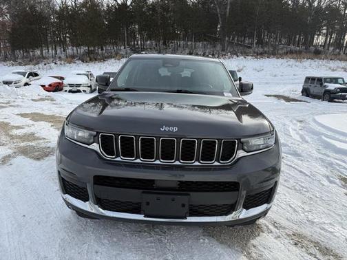 2022 Jeep Grand Cherokee L Laredo