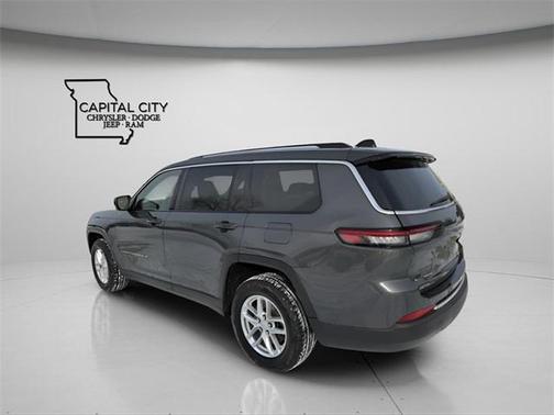 2022 Jeep Grand Cherokee L Laredo