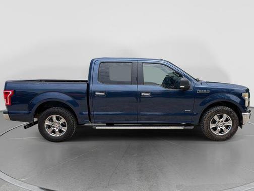Blue 2017 Ford F-150 XLT